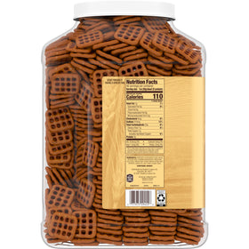 Great for stacking, sandwiches, or scooping at parties and game nights with Snyder's Pretzel Snaps.