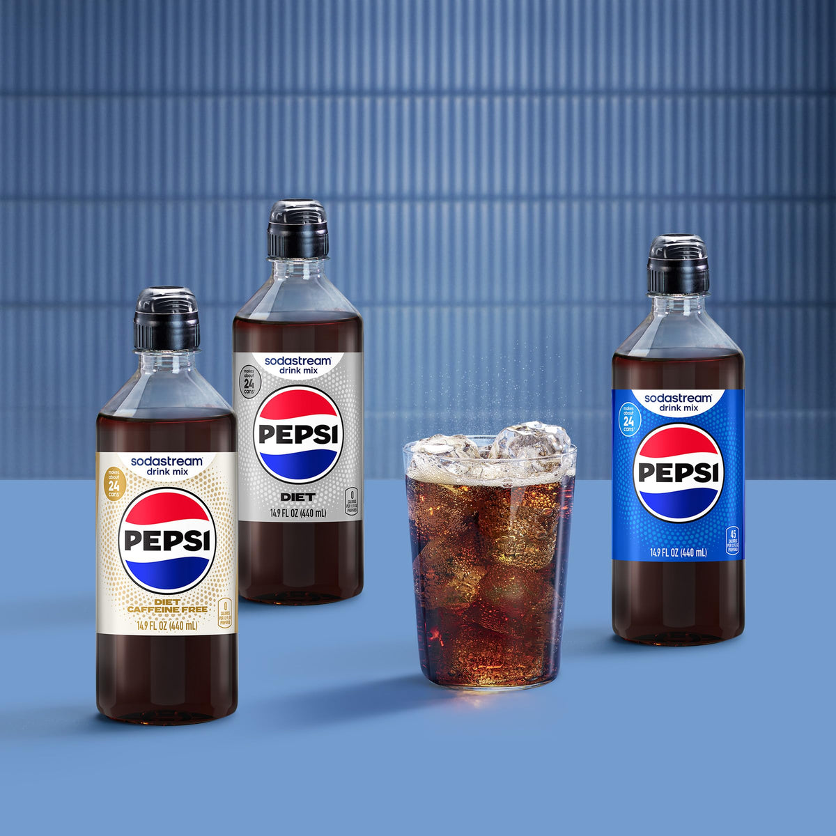 Sodastream Diet Pepsi carbonation close-up with lively bubbles and finish