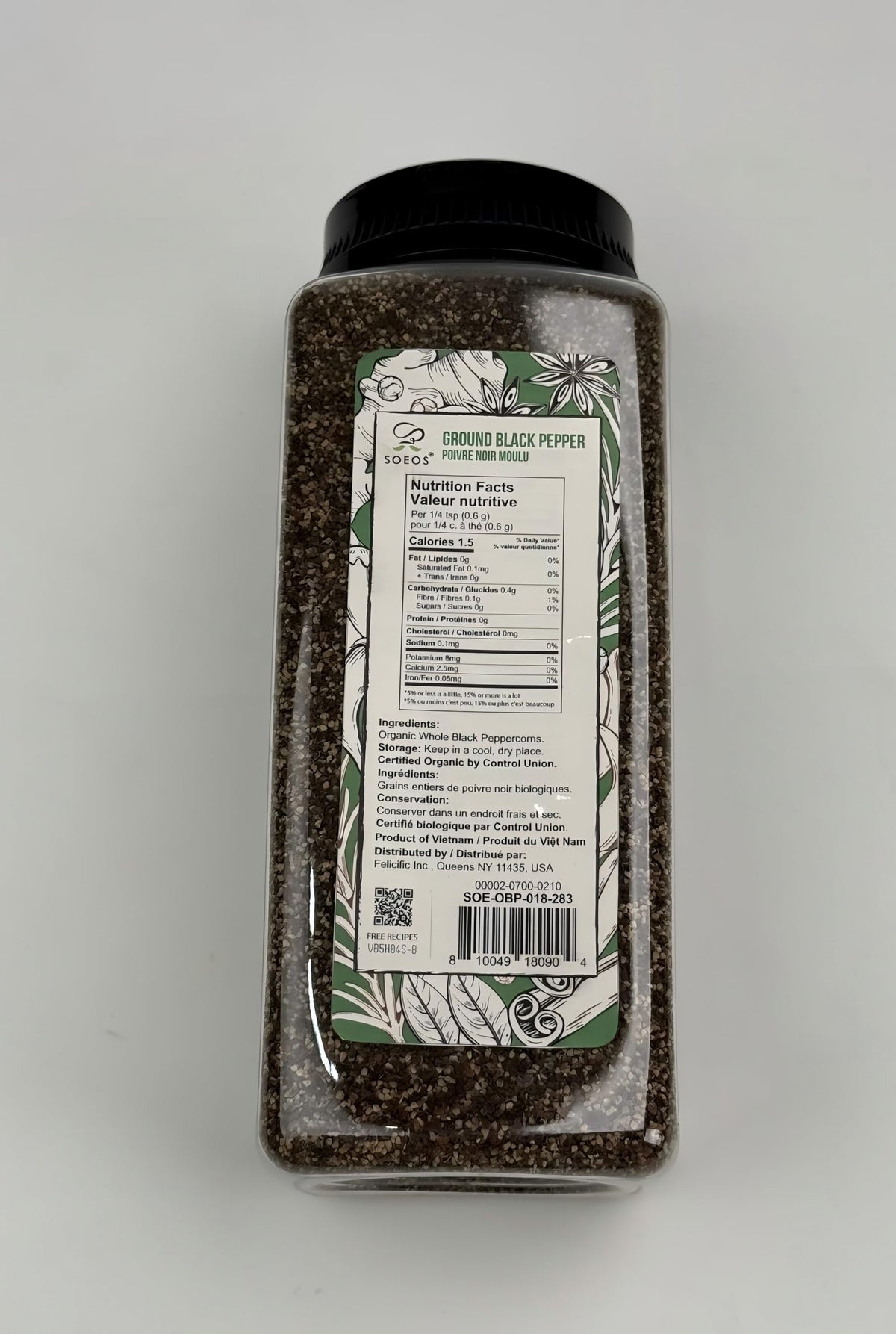 Soeos Organic Ground Black Pepper kitchen scene shows versatile seasoning for meats and vegetables