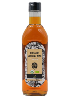 Soeos Organic Shaoxing wine label close-up showing USDA organic certification and additive-free quality.