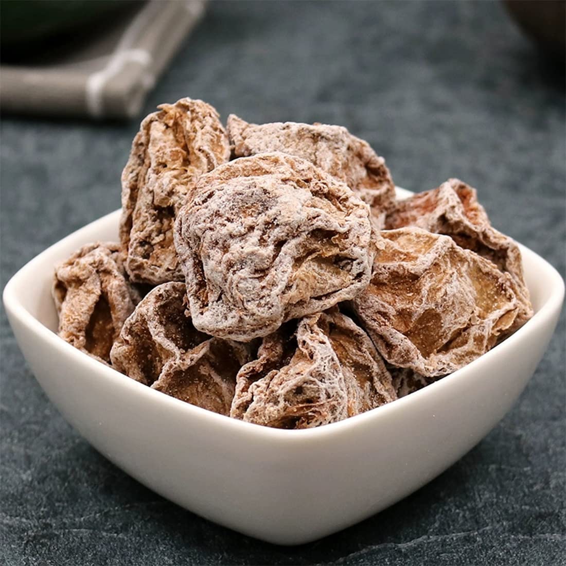 SPFLAUFR plum meat melt-in-mouth close-up highlights delicate sweetness.