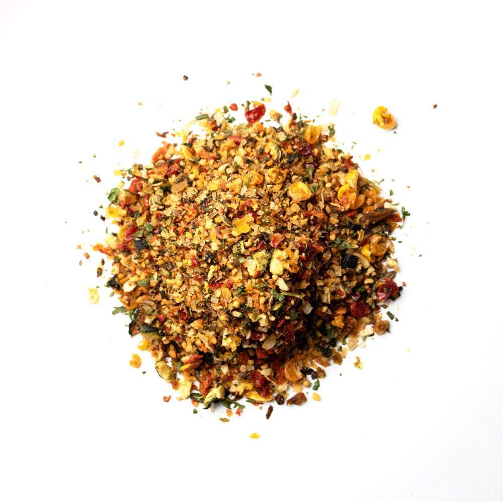 Spiceology Derek Wolf Gaucho Steakhouse Rub drying spice tray captures textured red pepper bits