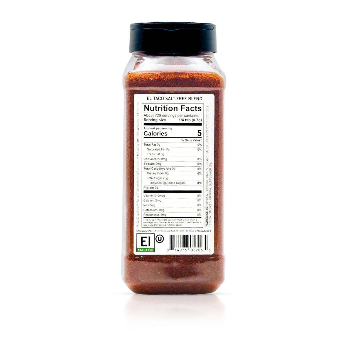 Spiceology El Taco seasoning sprinkled on sizzling fajitas for bold, salt-free flavor.