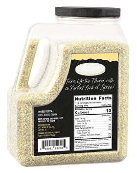 Spicy World dried onion minced flakes closeup, premium texture for soups and stews.