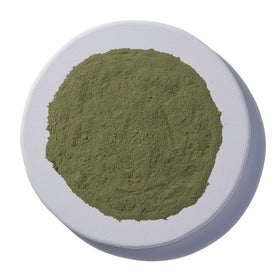 Starwest Botanicals Organic Parsley Leaf Powder in a resealable pouch preserves aroma for longer freshness.