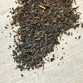 Stash Super Irish Breakfast brew closeup showing rich color.