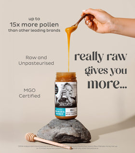 Steens Manuka Honey crystal texture reveals natural crystallization and purity.