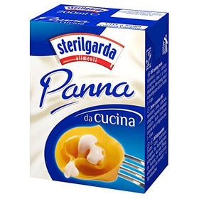 Sterilgarda Panna Da Cucina four-pack cartons for silky cooking