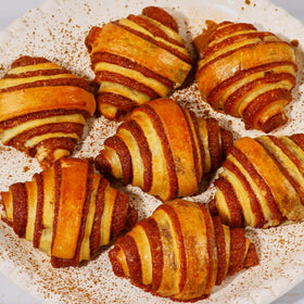Kosher-certified OK mark on packaging with fresh-baked aroma.