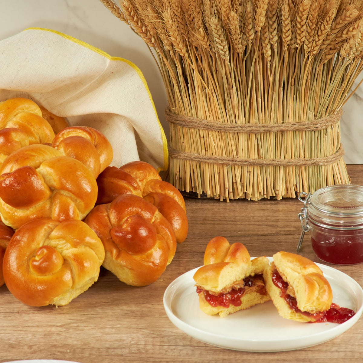 Dairy-free and nut-free Stern's Bakery challah rolls suitable for Kosher Parve meals.