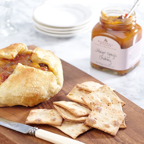 Stonewall Kitchen chutney label closeup highlights premium ingredients.