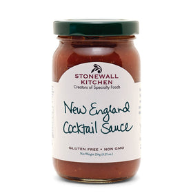 Stonewall Kitchen New England Cocktail Sauce bottle—zesty horseradish for seafood dipping