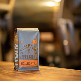 Stumptown Holler Mountain aroma with citrus and berry notes for sensory moments.