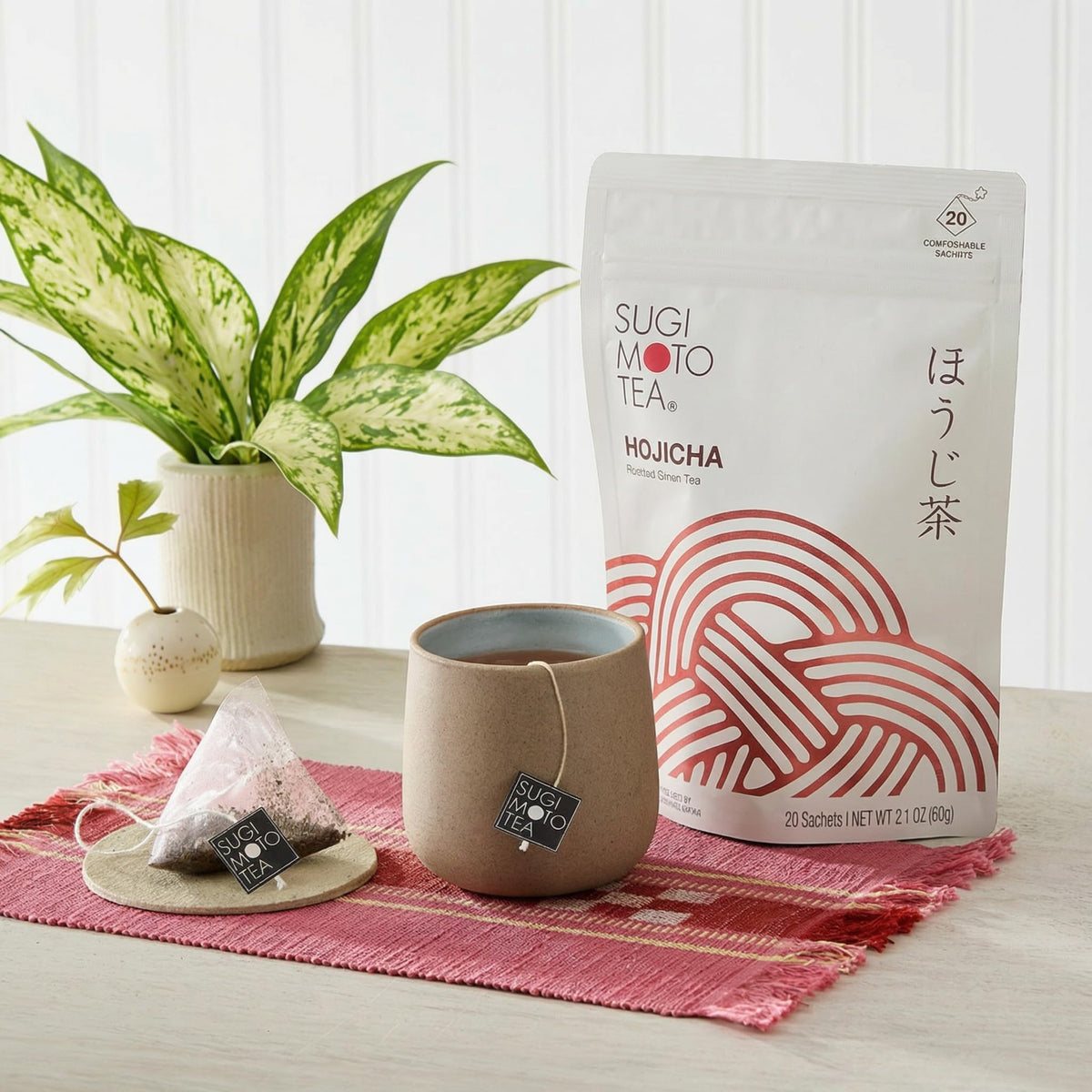 Sugimoto Tea Hojicha aroma steams above a cup, inviting a meditative sipping moment.