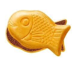 Sugimura-Ya 10-pack taiyaki set displayed for sharing at table.