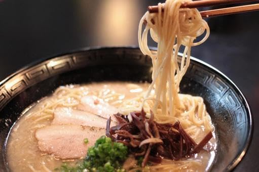 Sugimura-ya ramen base display suggesting pantry-friendly, convenient flavor base.