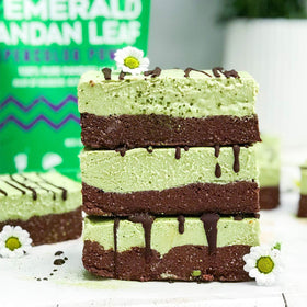 Suncore Foods Emerald Pandan Leaf Powder stirred into a smoothie for natural color