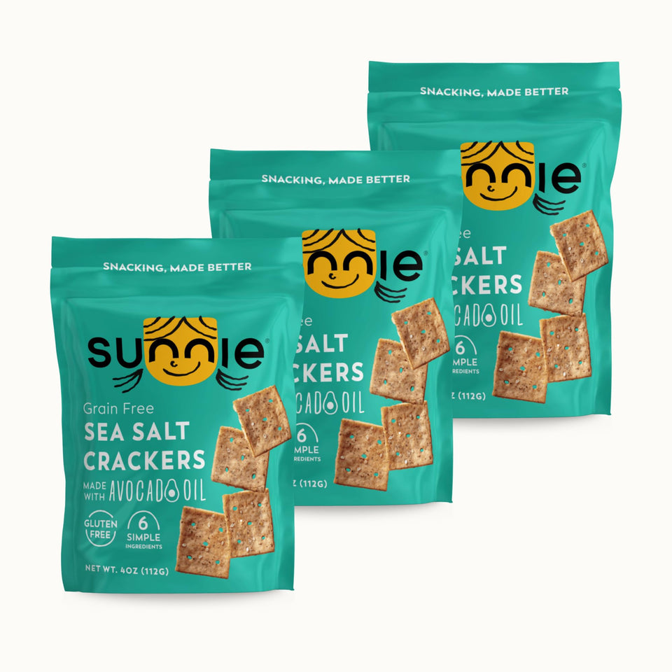Sunnie gluten-free crackers sea salt close-up, ideal for gluten-free snacking