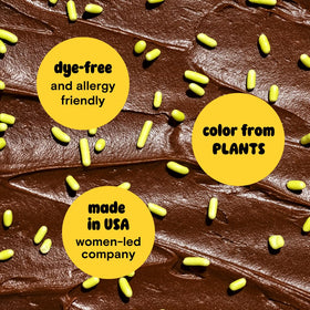 Dispense closeup showcasing vibrant color without artificial dyes for cookies
