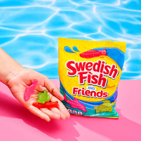 Eye-catching packaging highlights endangered ocean animals on the bag.