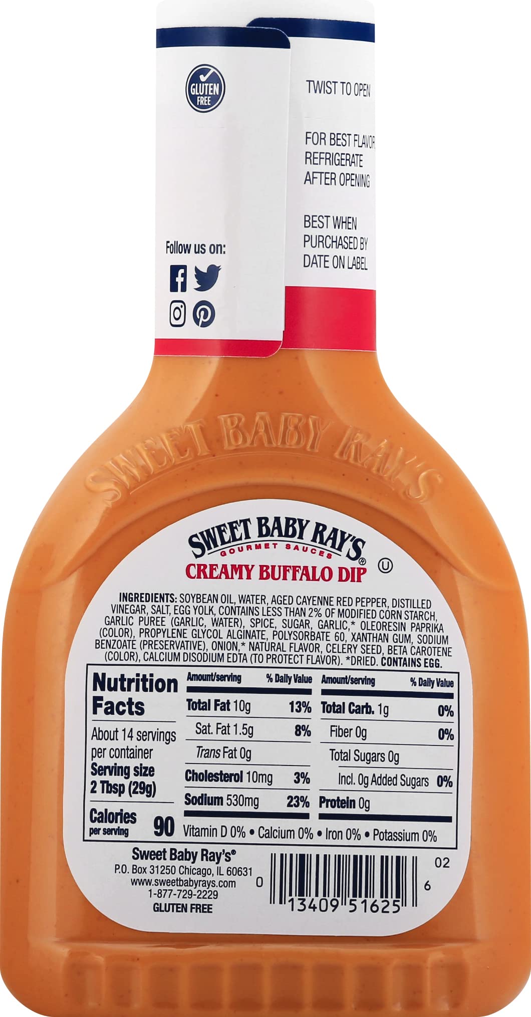 Sweet Baby Ray's wings dipping shot highlights bold flavor for game night