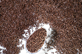 Sweet Eva’s chocolate sprinkles on cupcakes for easy decorating