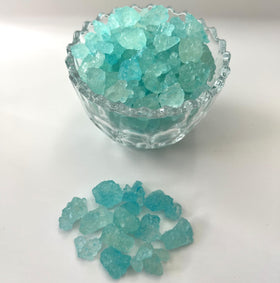 SweetGlob cocktail-sweetener-rock-crystal visually enhances drinks and adds subtle flavor.