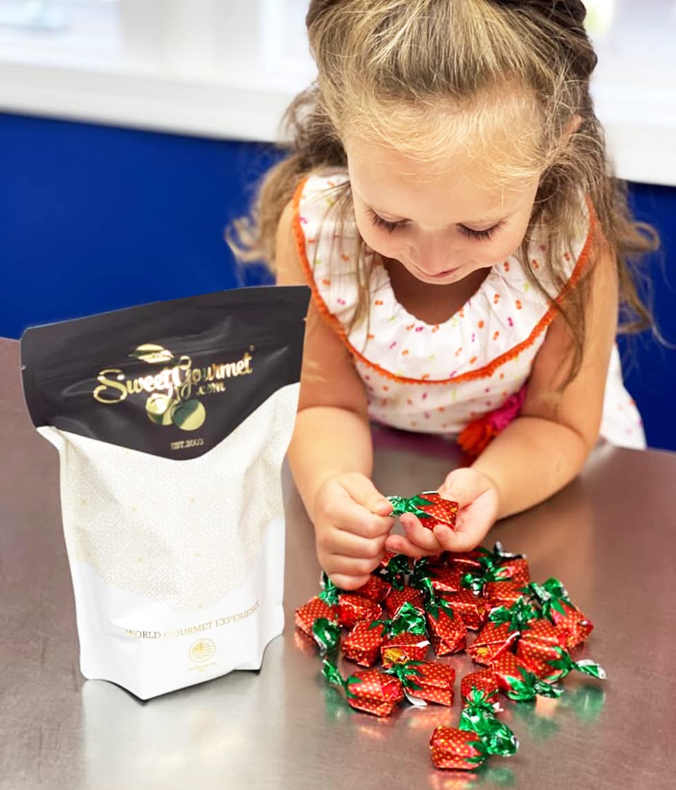 SweetGourmet Arcor bon bons displayed in dish, showcasing generous 2-pound quantity.