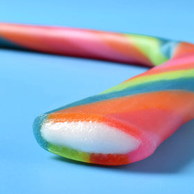 SweeTARTS Mega Rope mega-size rope emphasizes bold flavor impact.