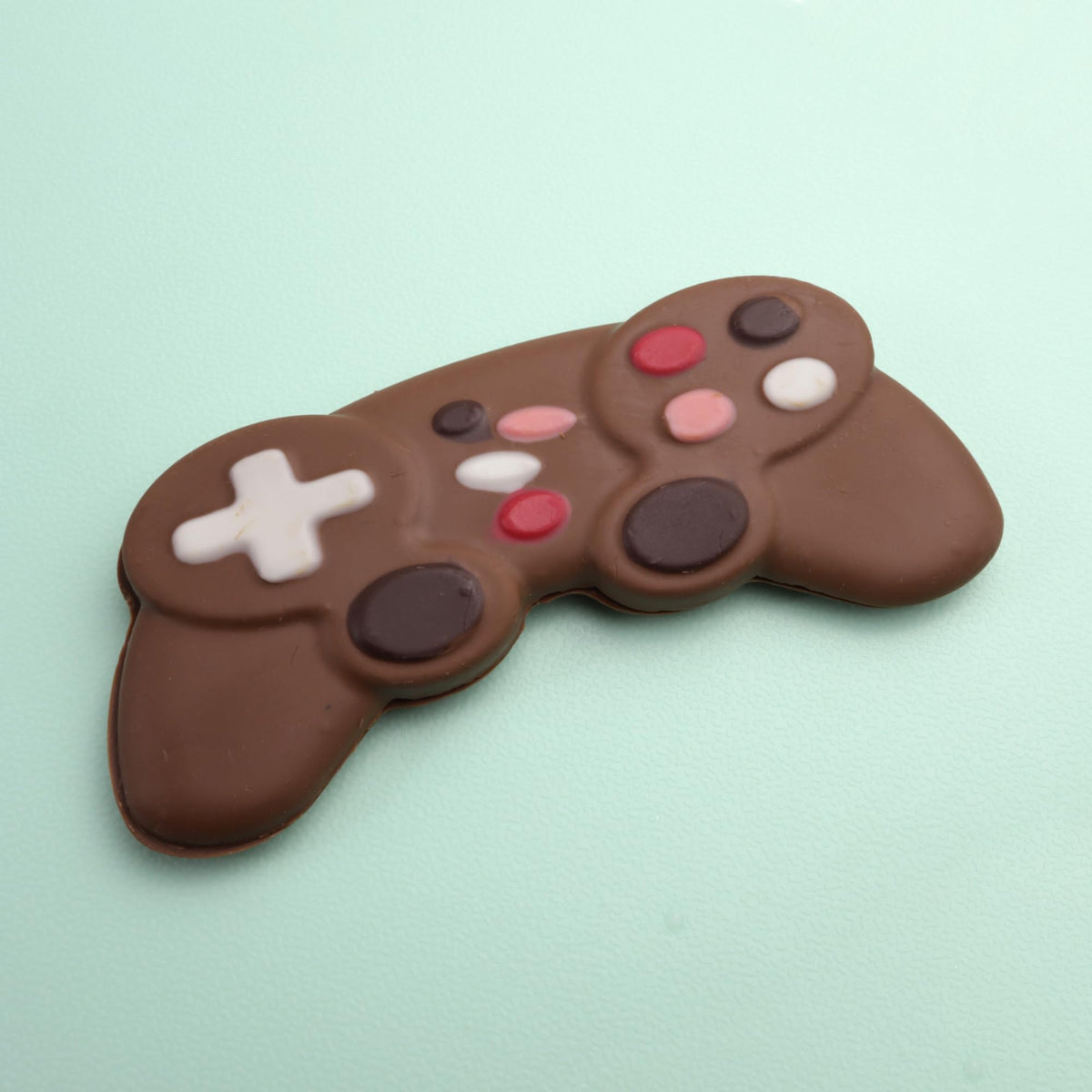 Sweetzo chocolatey game controller gift-ready packaging, ideal Easter gifting.