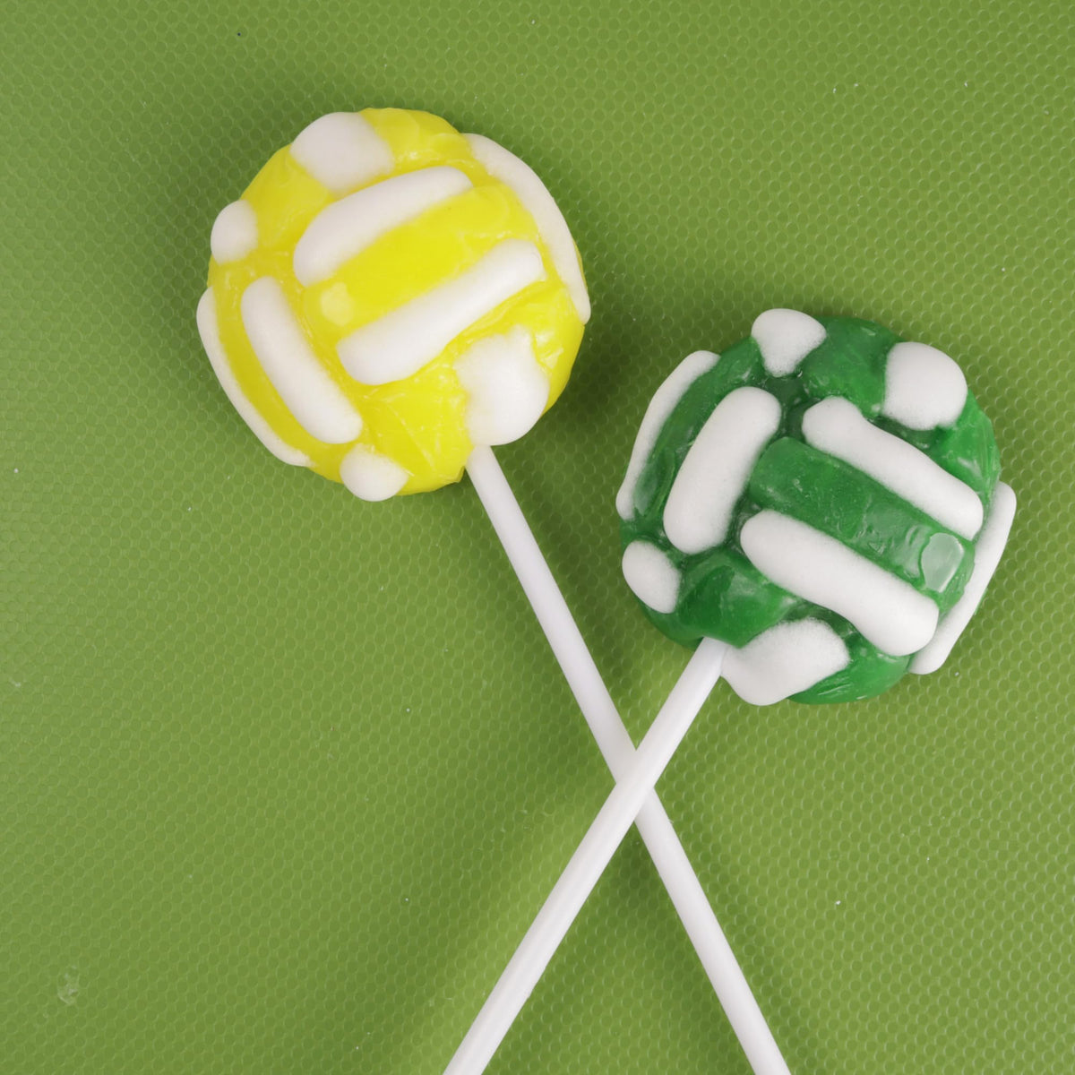 Sweetzo volleyball lollipop party favor: easy addition to gift bags.