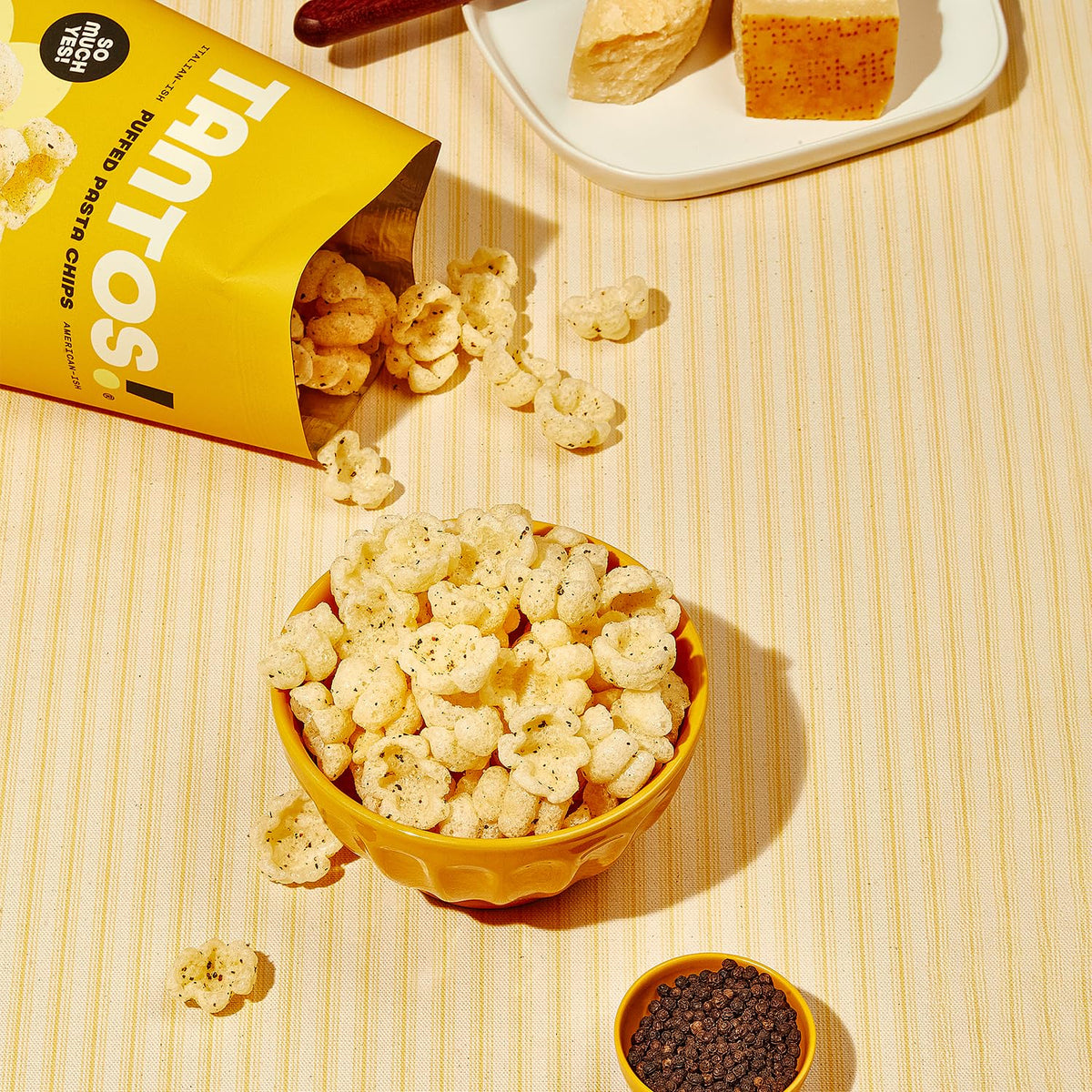 Tantos puffed pasta chips Cacio e Pepe Italian flavors, artisan-inspired.
