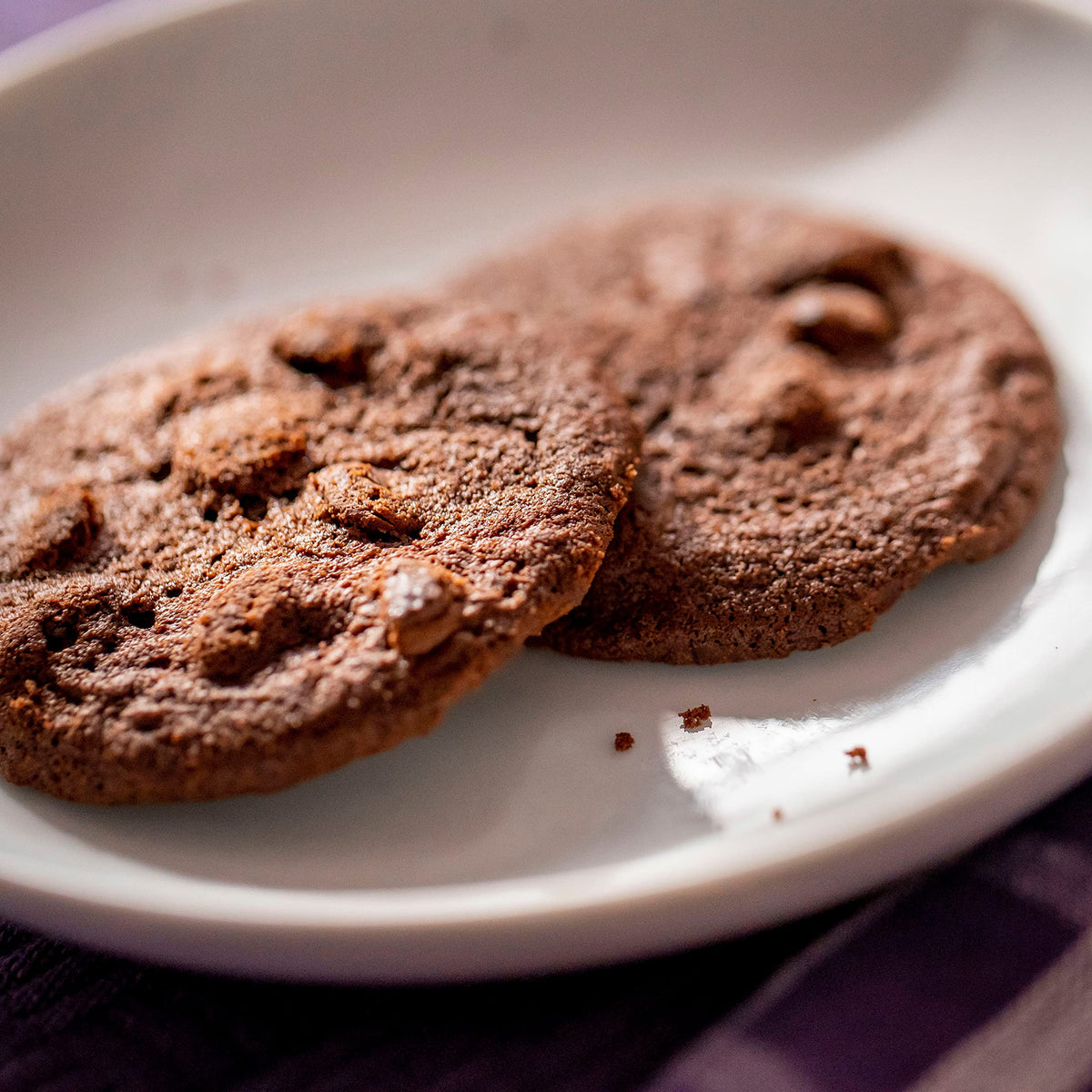 Tate's Bake Shop cookies in a resealable bag maintaining crunch.