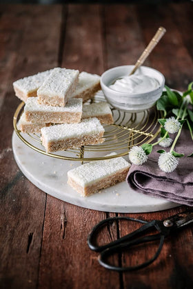 Dessert plate with vanilla specks underscores authentic appearance