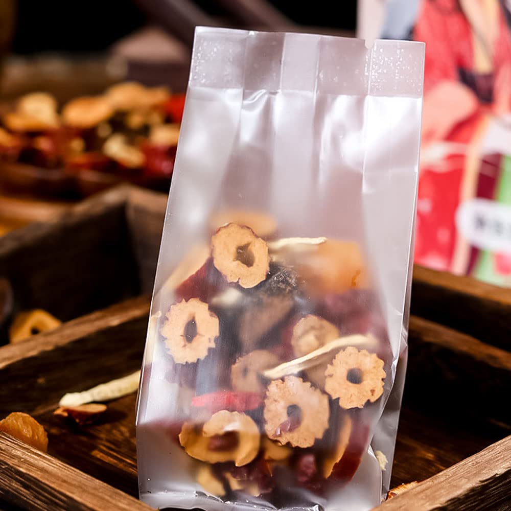 TEAERPKLAE steeping tea in kettle creates a fragrant aroma and smooth flavor.
