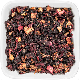 Tealyra Grandma's Garden Berry iced tea in a glass for refreshing summer moments.