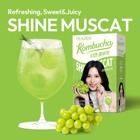 TEAZEN Shine Muscat glass with fizz shows refreshing, fruity carbonation.