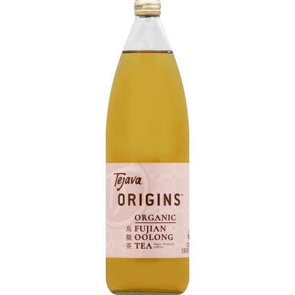 Pouring Tejava Origins Fujian Oolong reveals rich aroma and smooth finish
