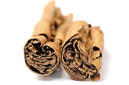 Terrasoul Cinnamon Powder baking-setup highlights versatile uses in desserts