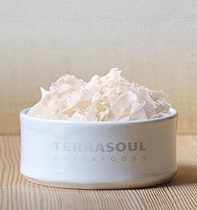 Terrasoul coconut chips wide-cut slices ideal for oats and yogurt.