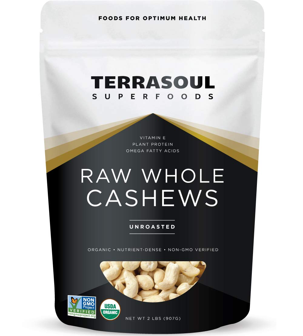 Terrasoul Superfoods Organic Raw Cashews bag close-up for snacking and recipes.