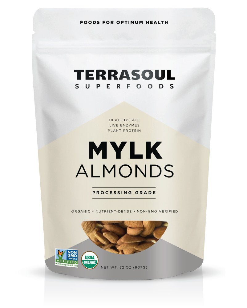 Terrasoul Superfoods raw almonds front view, perfect for snacking.
