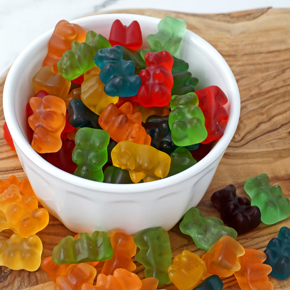 The Hampton Candy Company gummy bears Lemon flavor ideal for party favors.