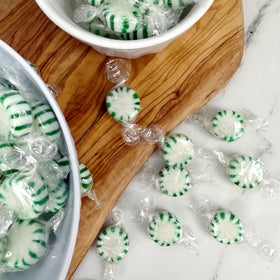 The Hampton Candy Starlight Spearmint green-white swirl showcases the classic mint look.