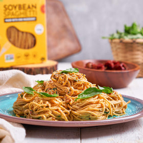 The Only Bean low-carb pasta cooking image highlights quick 3–5 minute meals.