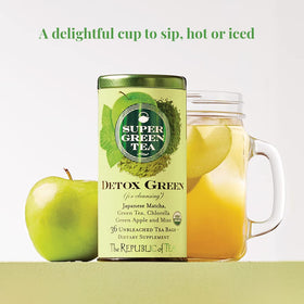 Cold iced glass showing ready-to-drink SuperGreen Detox.