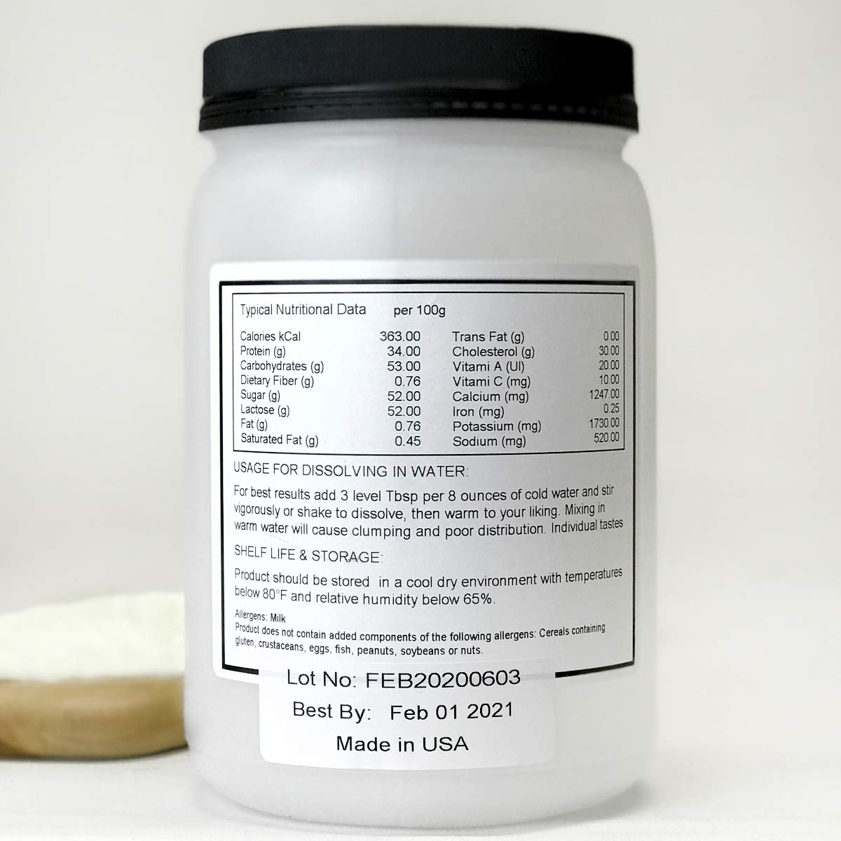 The Sausage Maker powder dissolving in water for quick rehydration.