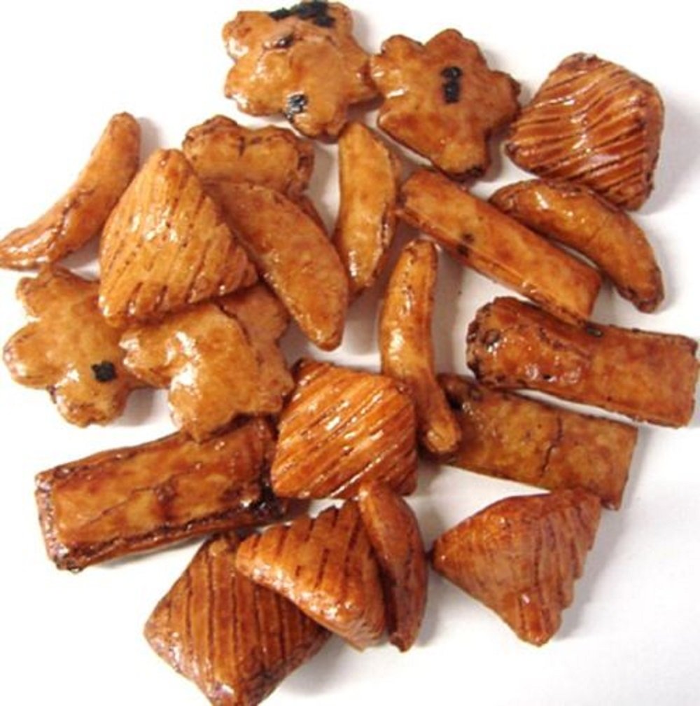 Tomoe Brand Hawaiian Mix Arare crackers ready to snack during picnic or movie night.