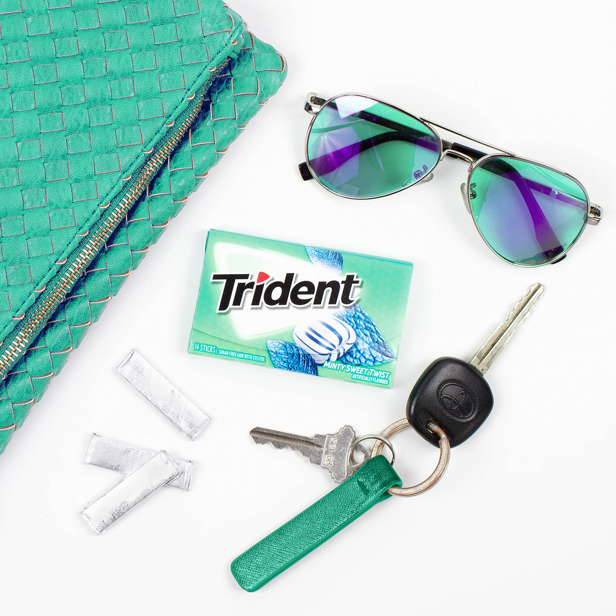 Trident Minty Sweet Twist individually wrapped stick highlights freshness and on-the-go use.