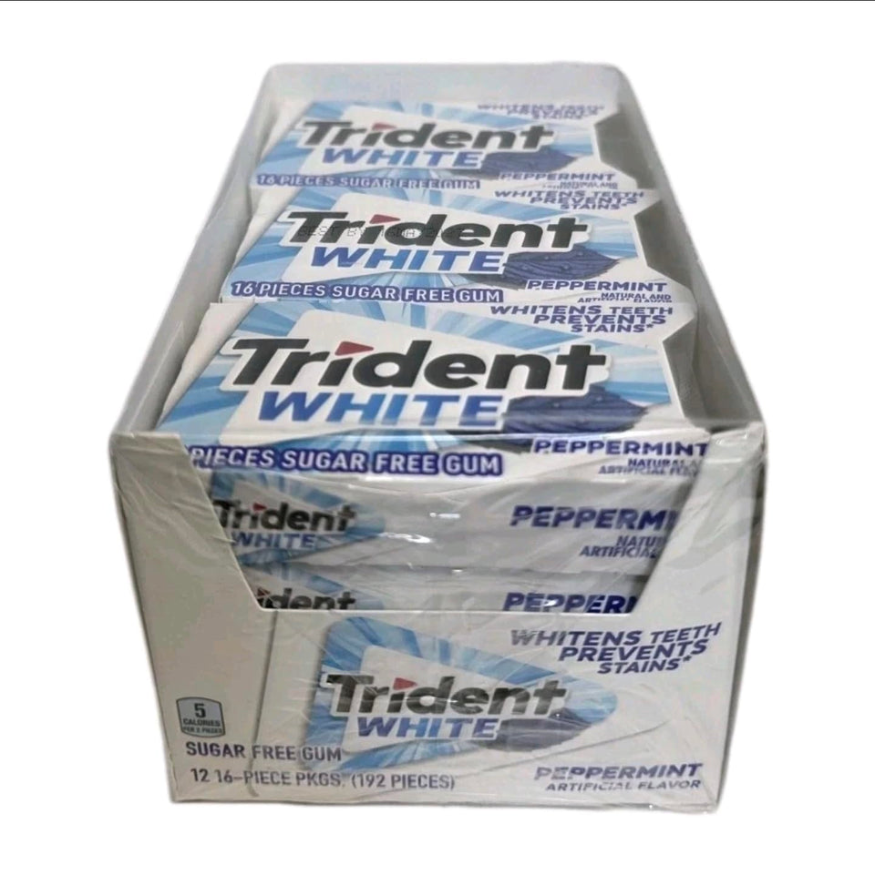 Trident White Peppermint gum pack front for quick fresh breath on the go.